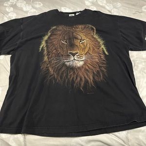 4XL Vintage lion shirt